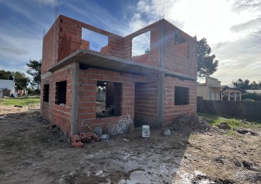 PH TIPO CASA EN POZO MAR DE AJO BARRIO SAN RAFAEL 3 HABITACIONES 2 BAÑOS PATIO CON PARRILLA