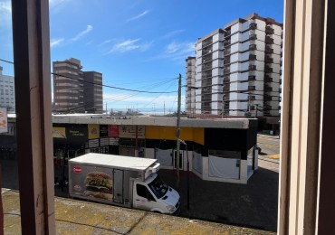 DEPARTAMENTO 3 AMBIENTES EN VENTA EN MAR DE AJO CON VISTA AL MAR SOBRE LA PEATONAL
